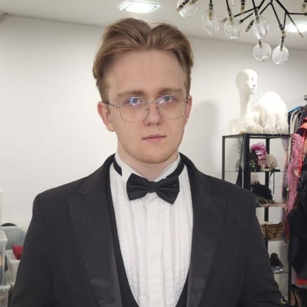 Дмитрий Золотарев