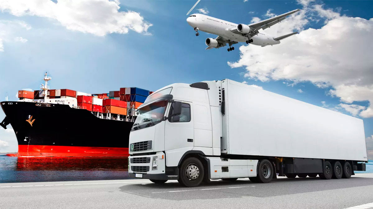 Cargo delivery. Транспортная компания Cargo transport Logistics. Изотермический фура 20т. Транспортный логист. Мультимодальные грузоперевозки.